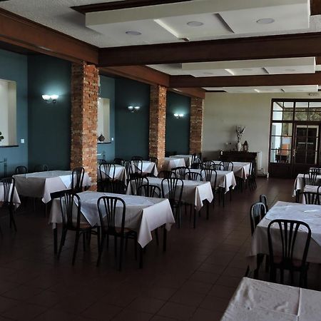 Lakeview Hotel And Resort Otesevo 外观 照片