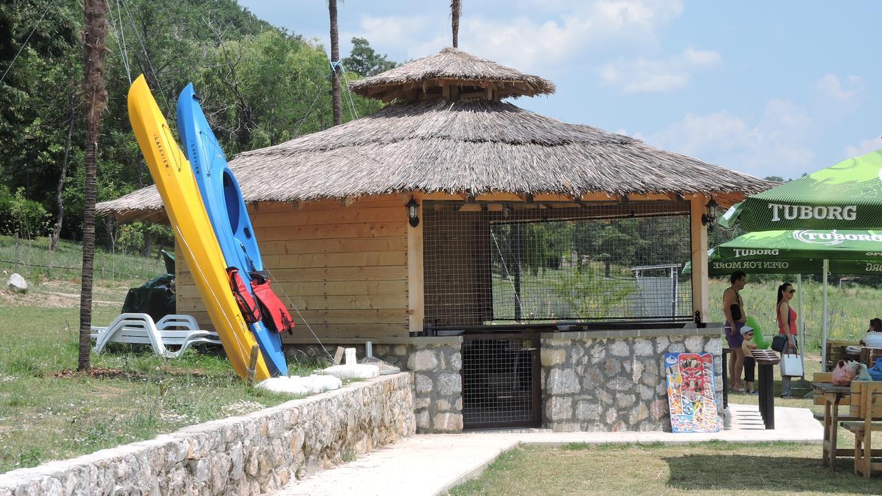 Lakeview Hotel And Resort Otesevo 外观 照片