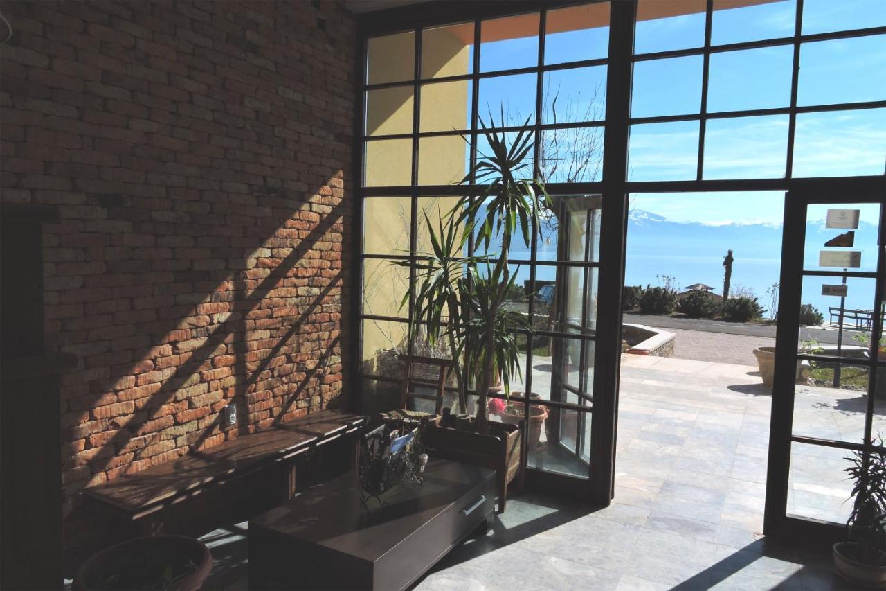Lakeview Hotel And Resort Otesevo 外观 照片